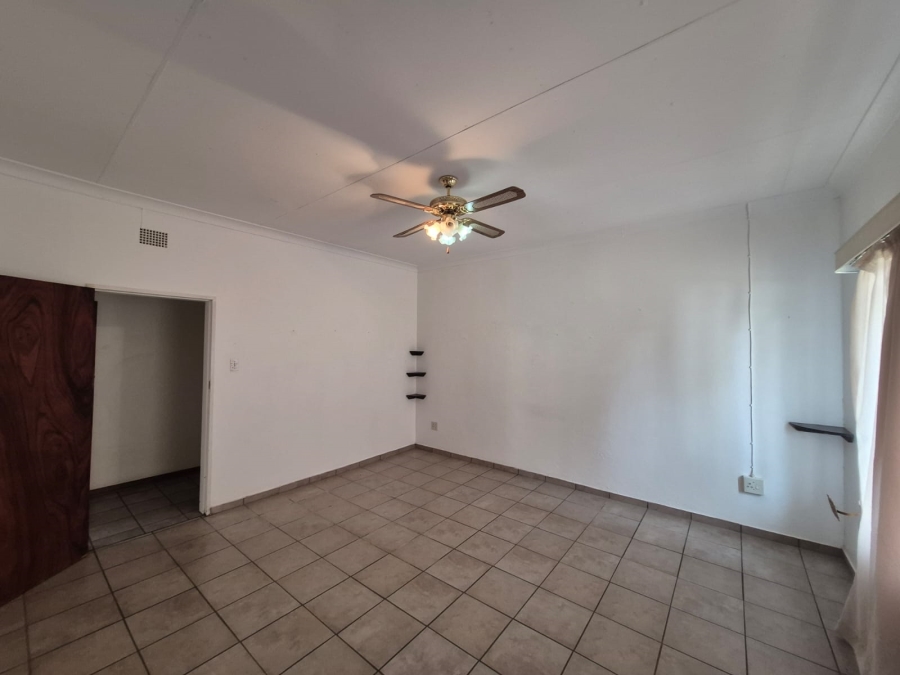 5 Bedroom Property for Sale in Vredefort Free State